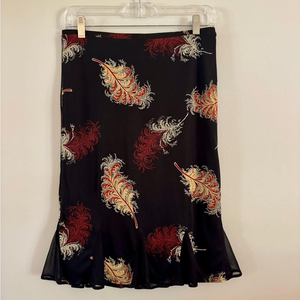 Express Elegant pencil knee Black Skirt with Feathers XS